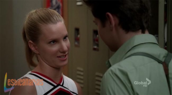Brittany y Santana 3x04-01