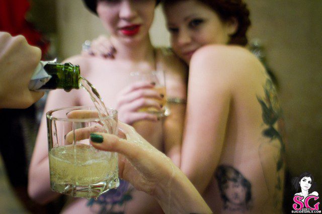 threesome-640x426