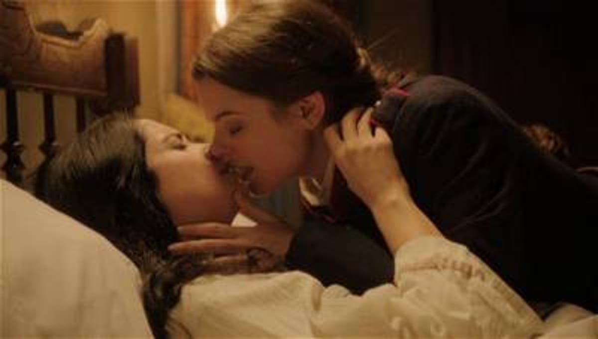 Isabel y Cristina: la pareja lésbica de Tierra de Lobos • Lesbicanarias