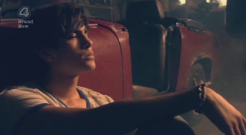 Skins Resumen de Episodio 3&times;05 &ldquo;Naomily&rdquo;