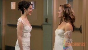 Anyone But Me resumen de episodio 2x01 "Nueva Alianza" • Lesbicanarias