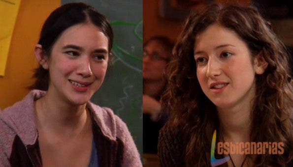 Vivian y Elizabeth Anyone But Me