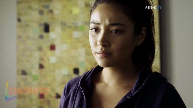 Pretty Little Liars 2x11-02