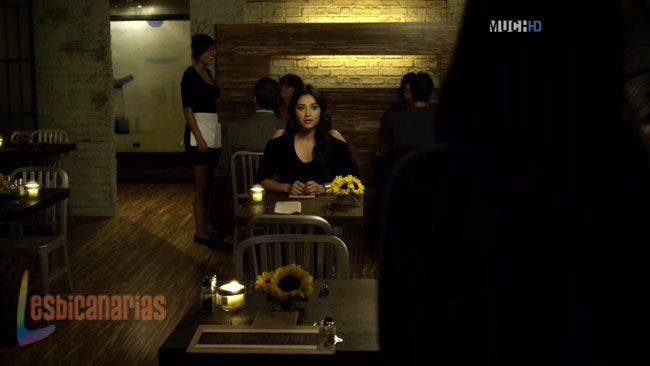 Pretty Little Liars 2x11-10