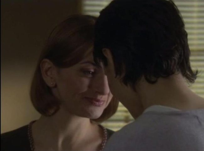 BG 2x11 Helen y Nikki cerquita