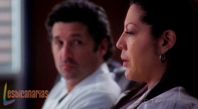 Callie hablando de la mano de Derek