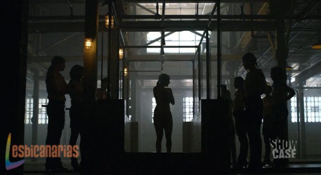 Bienvenida de Bo en la cárcel