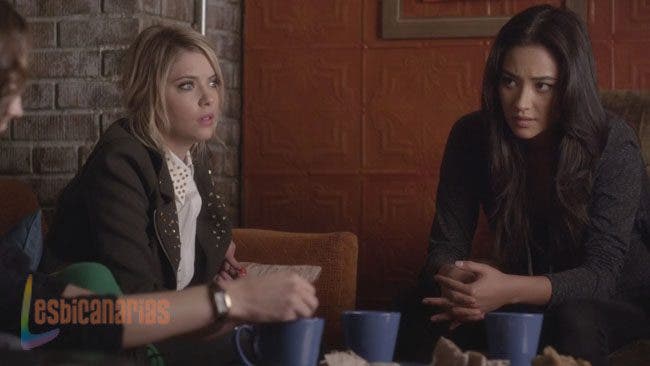 Emily y Page  3x21-04