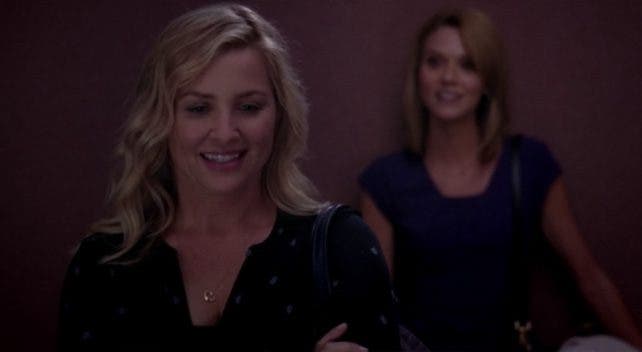 Arizona y Lauren en el elevador