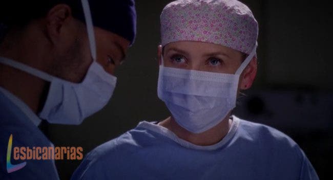 Avery y Arizona hablando de Mark