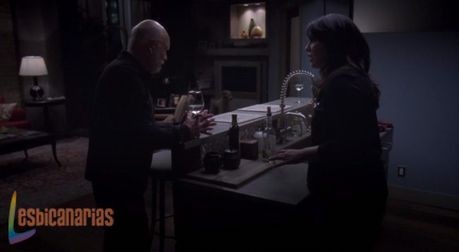 Callie hablando con Papá Torres