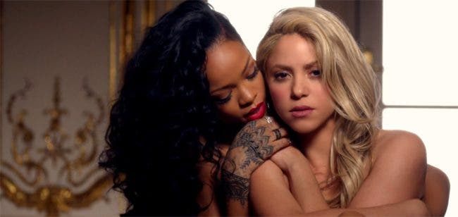 Un Concejal colombiano cree que Shakira incita al lesbianismo