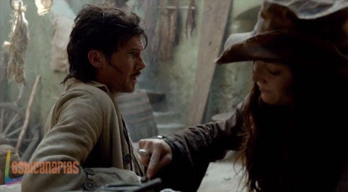 Calico y Anne en Black Sails