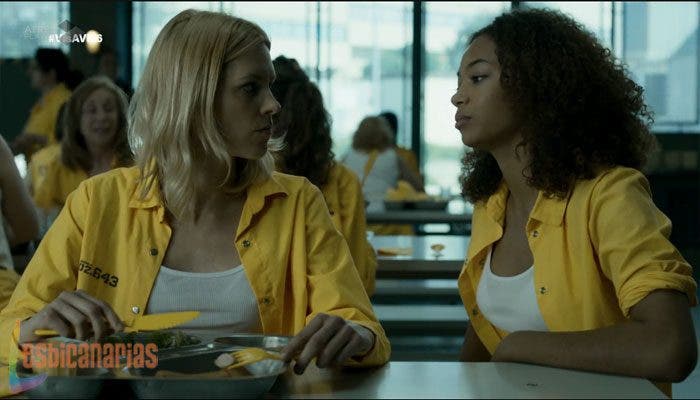 Maca y Rizos hablando