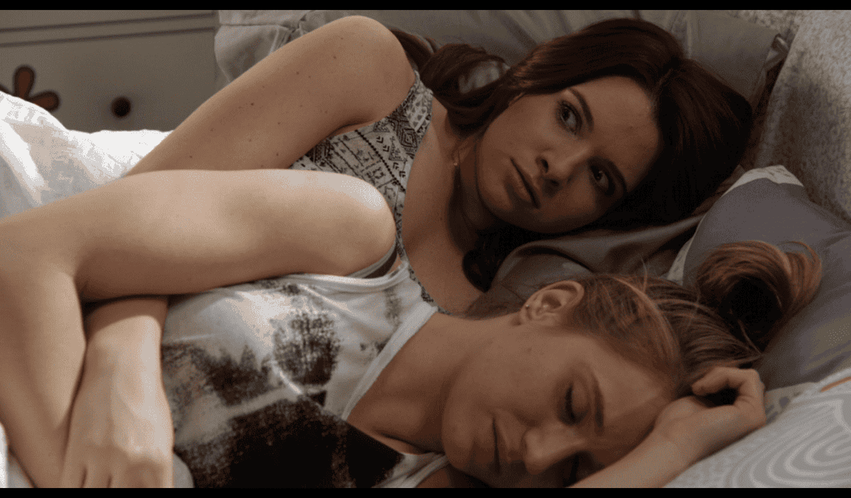 Faking It resumen de episodio 2×14 Amy y Karma • Lesbicanarias