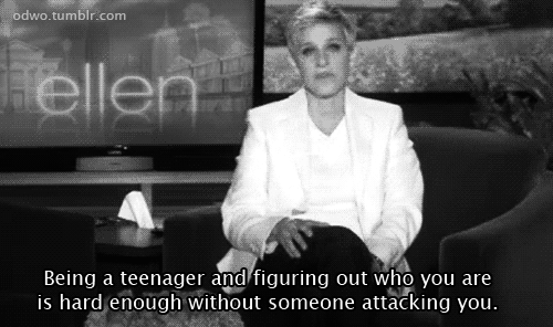 Ser una adolescente y estar intentando descubrir quién eres, es ya difícil sin alguien atacandote. 