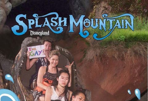 Esta chica salió del armario de una manera super divertida