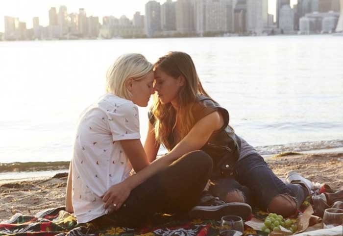 Below Her Mouth: la película lésbica ya está en Netflix