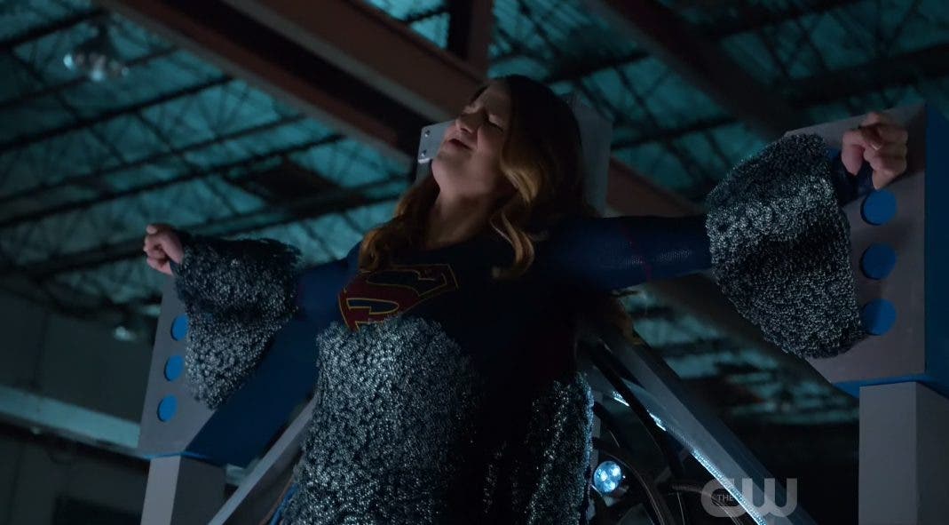 Supergirl atrapada