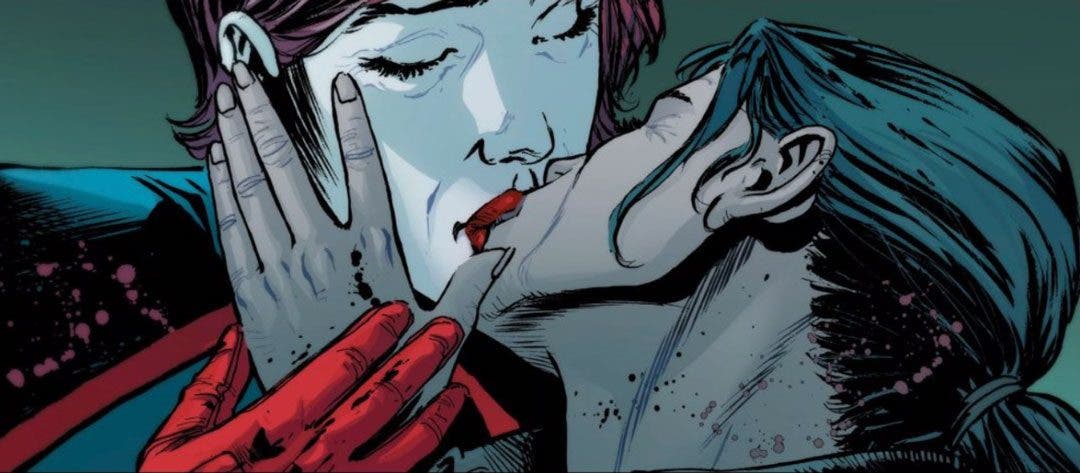 Renee Montoya y Batwoman besándose