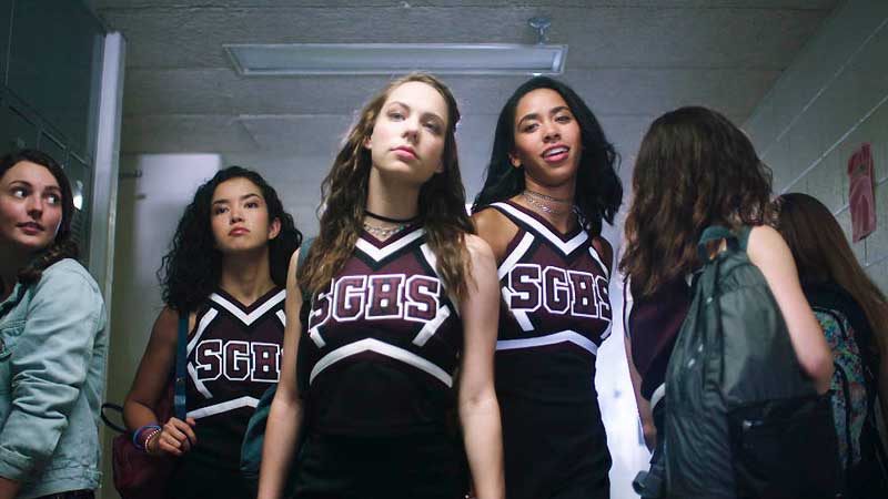 Dare Me serie contenido lésbico