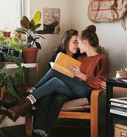 Mini relatos l&eacute;sbicos: &laquo;Alguien&raquo;