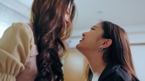 Mon y Sam ri&eacute;ndose en GAP