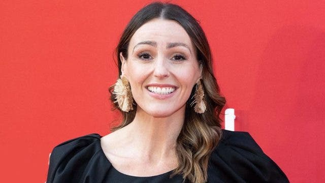 Suranne Jones sonriendo