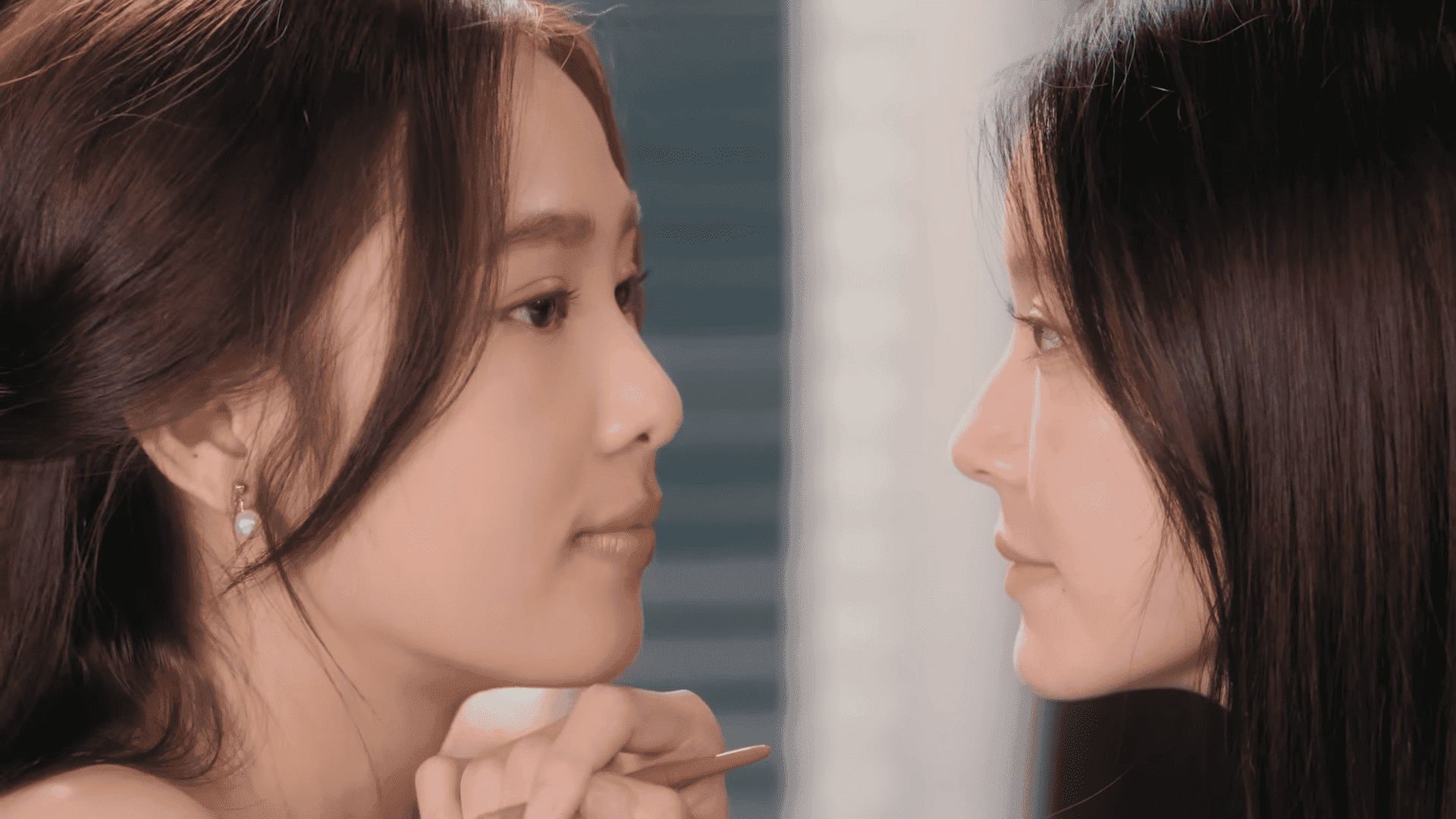 Aioon bajo los encantos de May