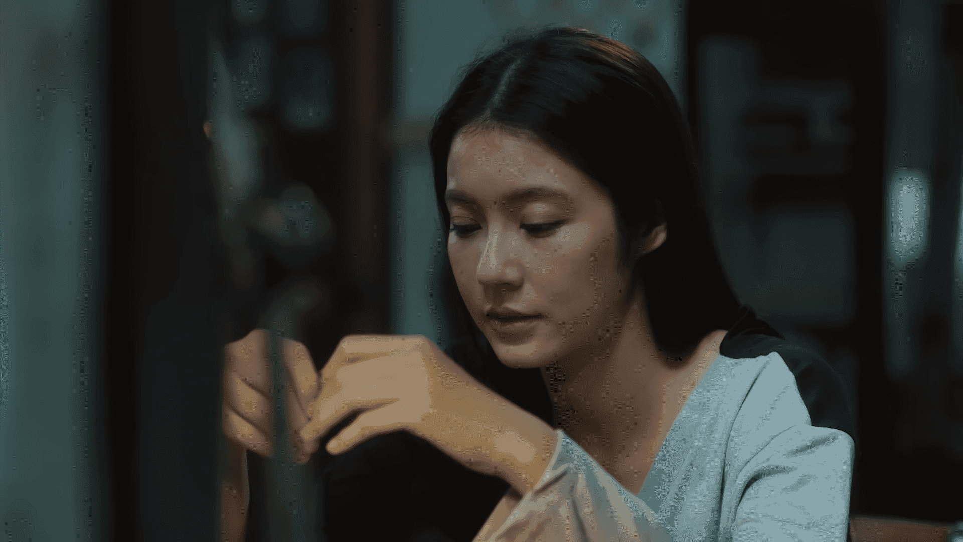 Aioon recapacita sobre su relación con May