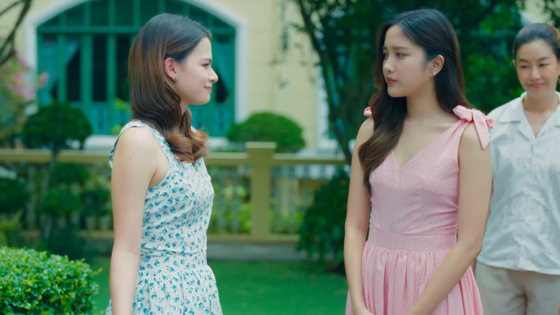 Juntas pero no solas