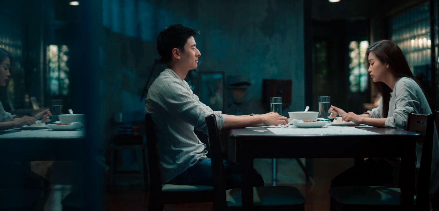 Tin y Tul cenando juntos