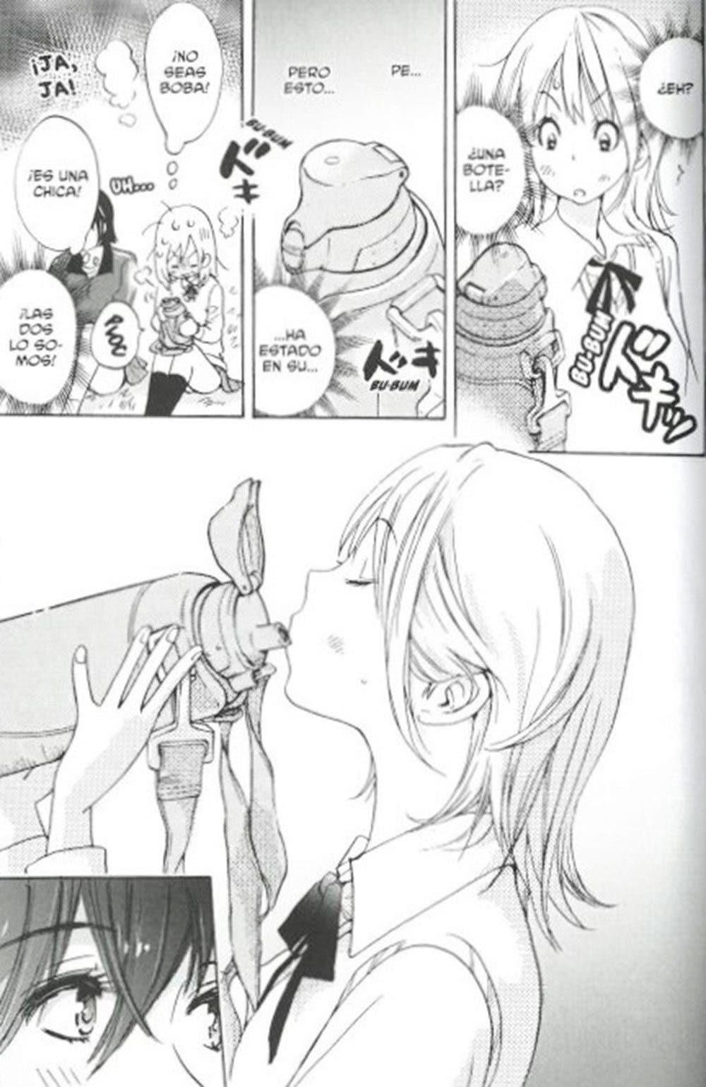 Kase y Yamada comparten botella de agua