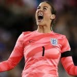 La leyenda de las Lionesses Mary Earps habla por primera vez de su relación con su novia